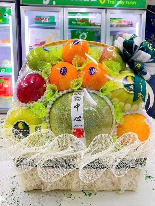 Giỏ hoa quả tết 2026