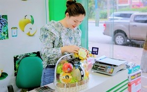 Giỏ hoa quả đóng quả nho đẹp