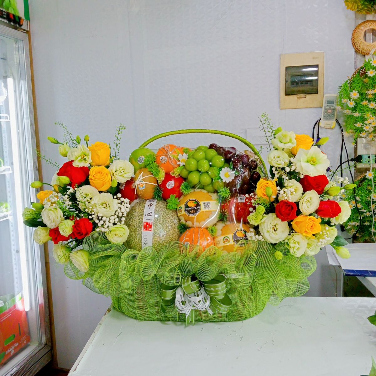 giỏ hoa quả chúc mừng sinh nhật 2025