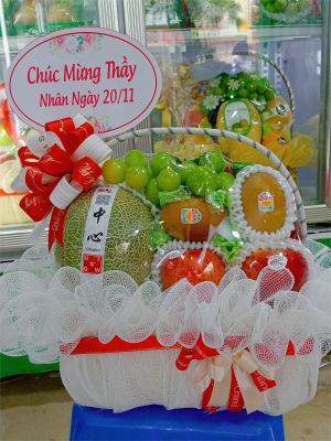 Giỏ hoa quả 20/11