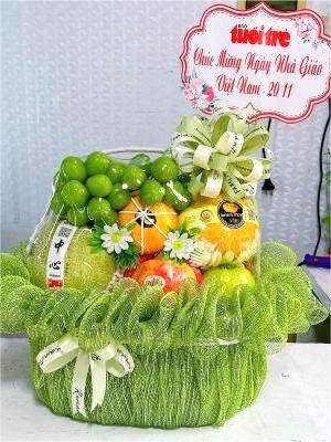 Giỏ hoa quả 20/11