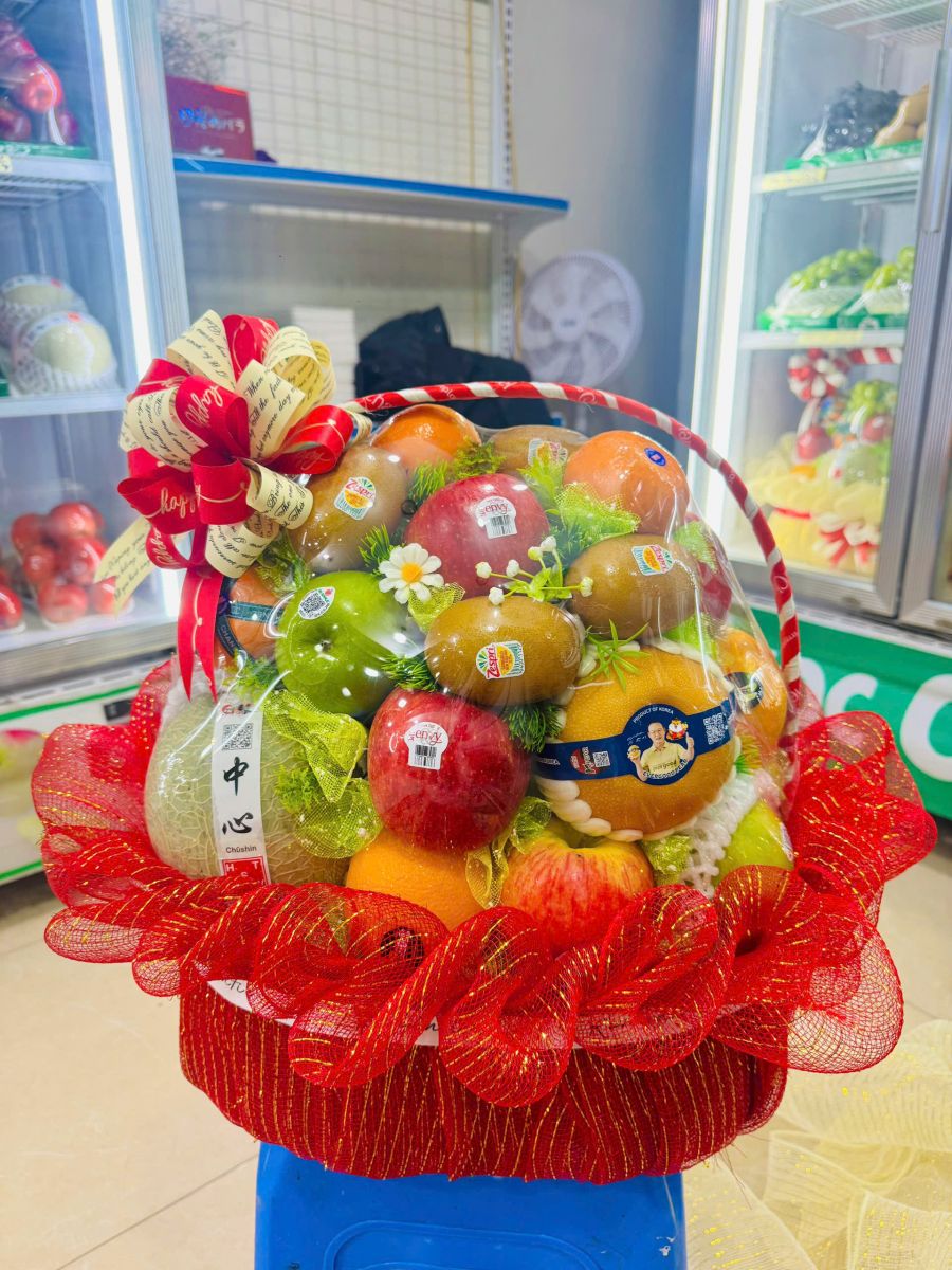 Giỏ hoa quả tặng dịp cuối năm