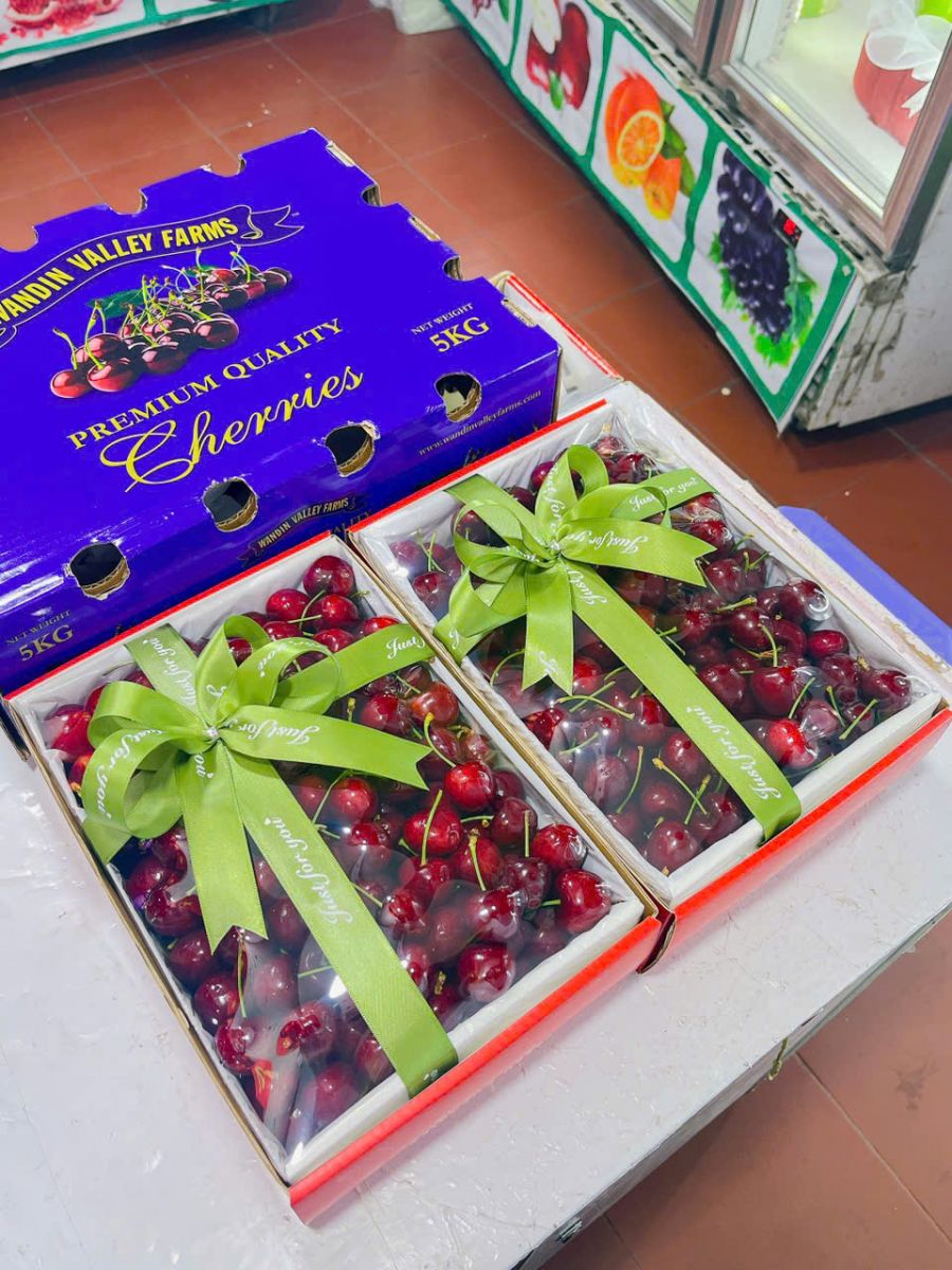 Giỏ hoa quả tết cao cấp