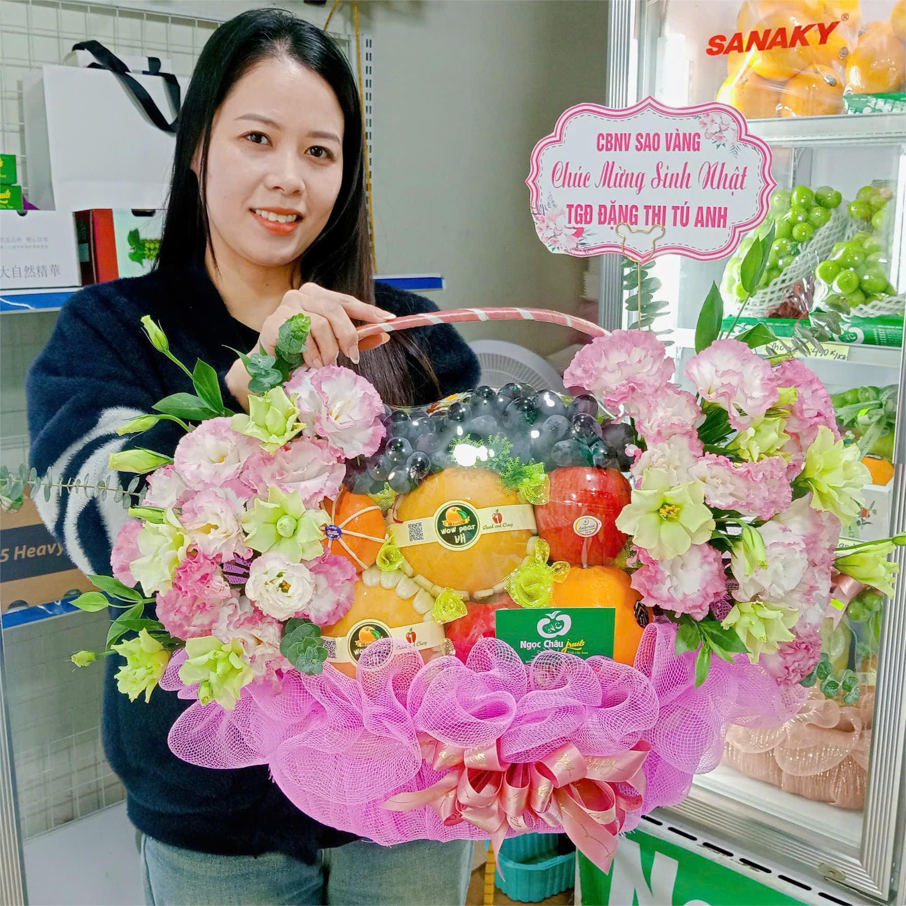 Giỏ hoa quả đẹp ngày Nhà giáo Việt Nam