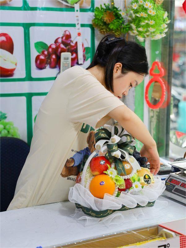 Giỏ hoa quả thắp hương tết Đoan Ngọ