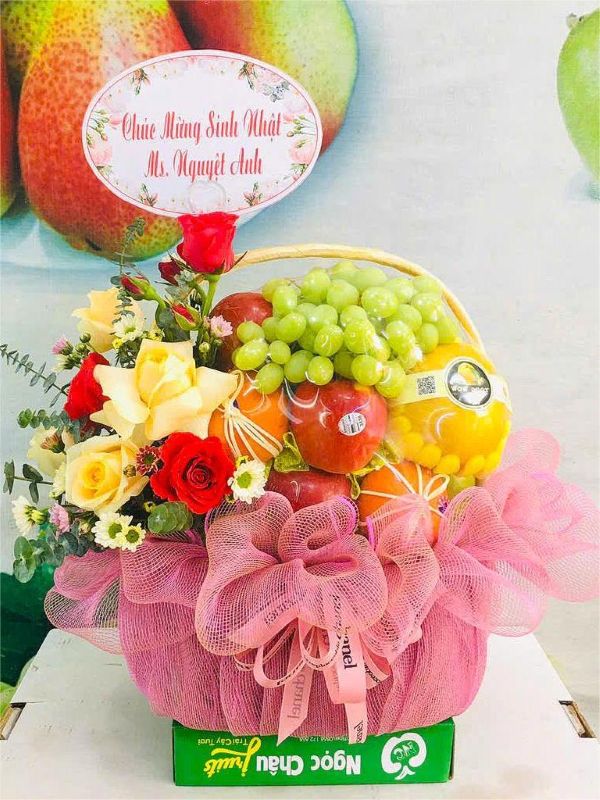 Giỏ hoa quả nhập khẩu