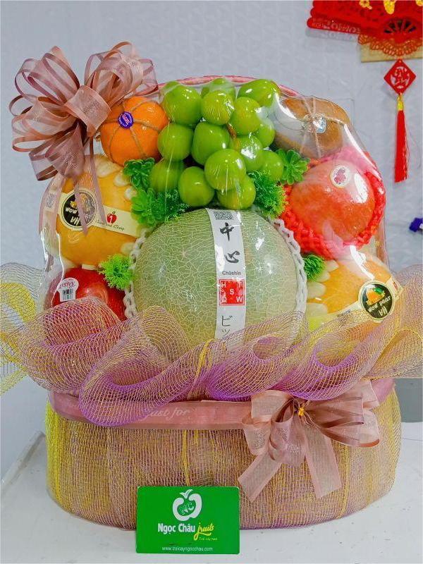 Giỏ hoa quả tết 2026