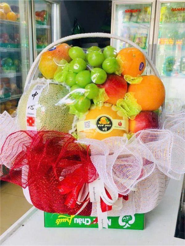 Giỏ hoa quả tết 2026