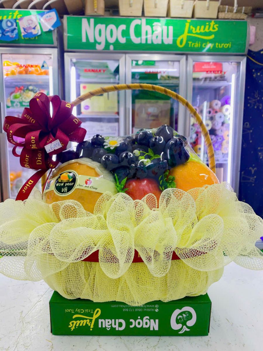 Giỏ hoa quả 20/11