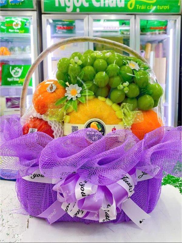 Giỏ hoa quả tết 2026