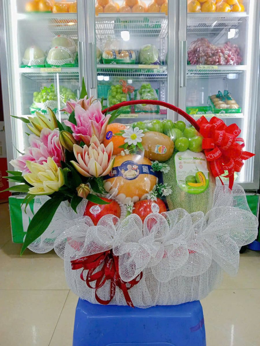 Giỏ hoa quả tặng dịp cuối năm