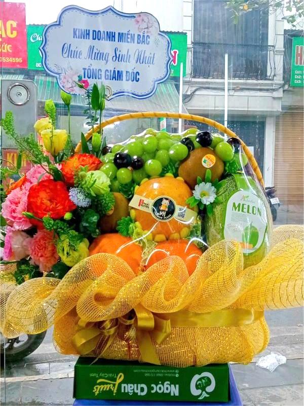 Giỏ hoa quả biếu đẹp