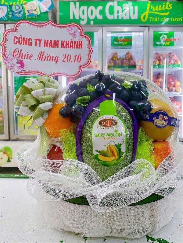 ngày 20/10 mua giỏ hoa quả nào?