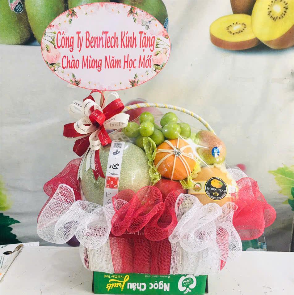 Giỏ hoa quả mừng khai giảng