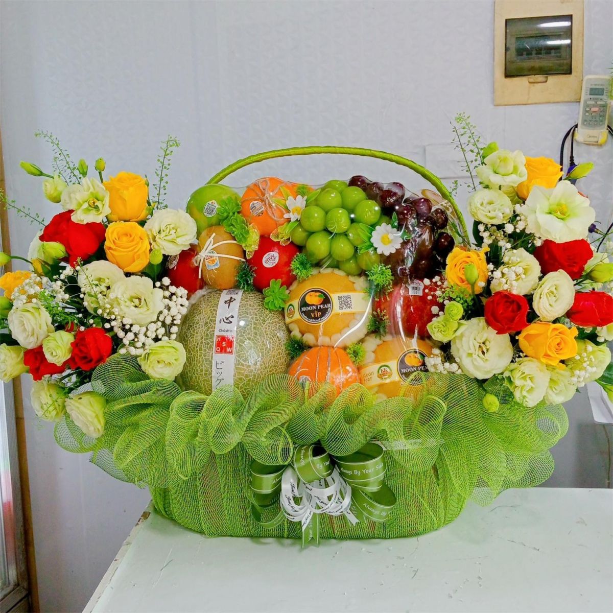 giỏ hoa quả 20/10 bán chạy nhất 2025