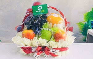 Mua giỏ hoa quả biếu tết tại Ngọc Châu fruits