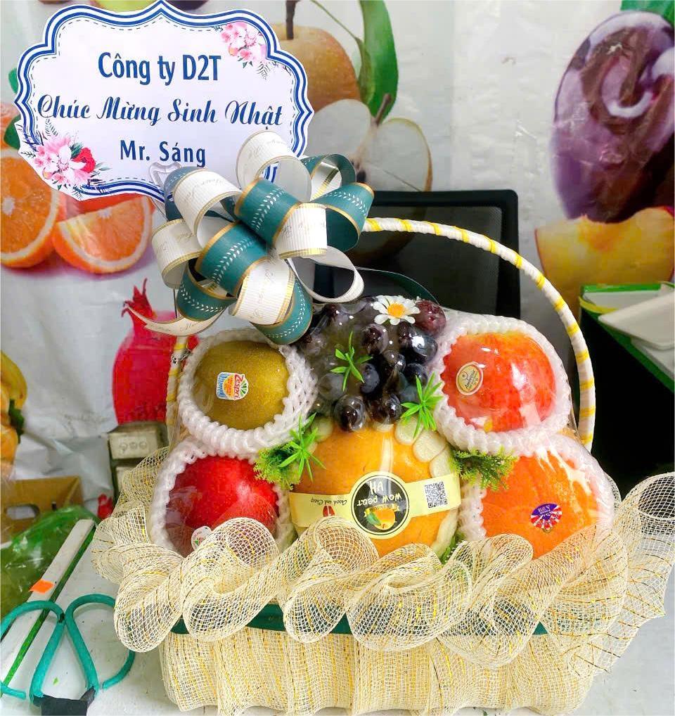 giỏ hoa quả biếu khách hàng