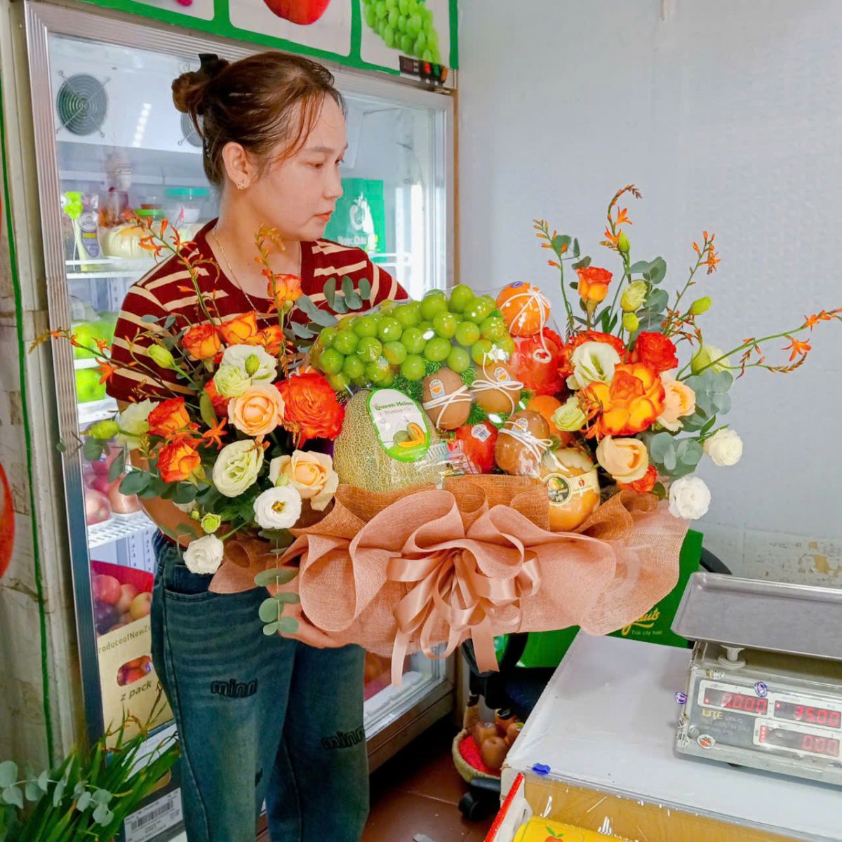 giỏ hoa quả thắp hương 2025