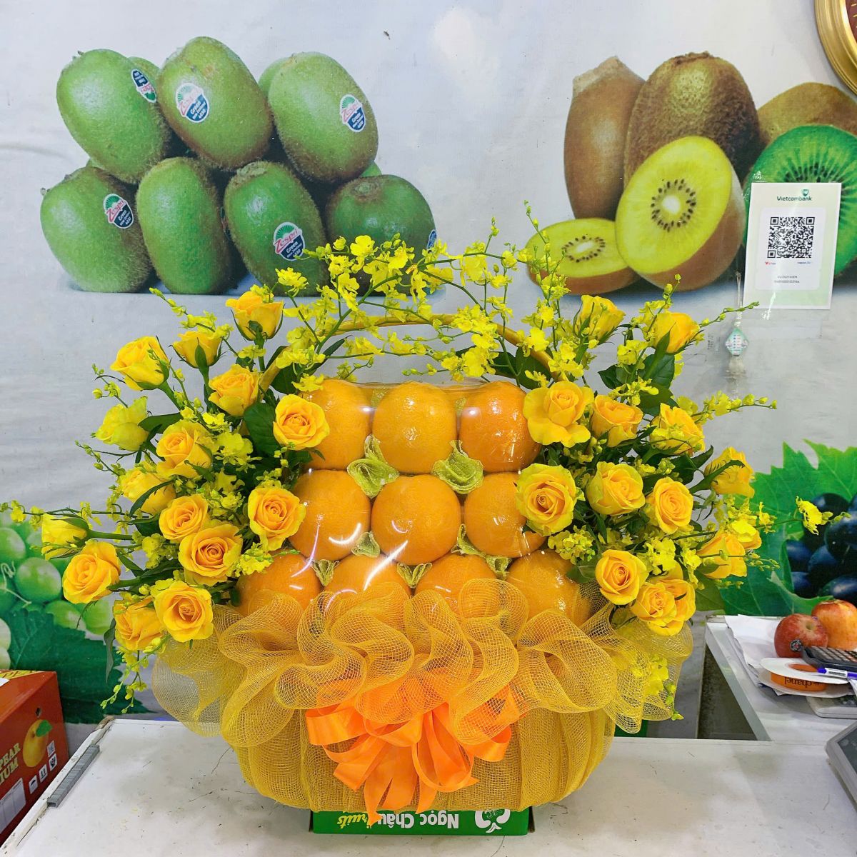 giỏ hoa và quả thắp hương