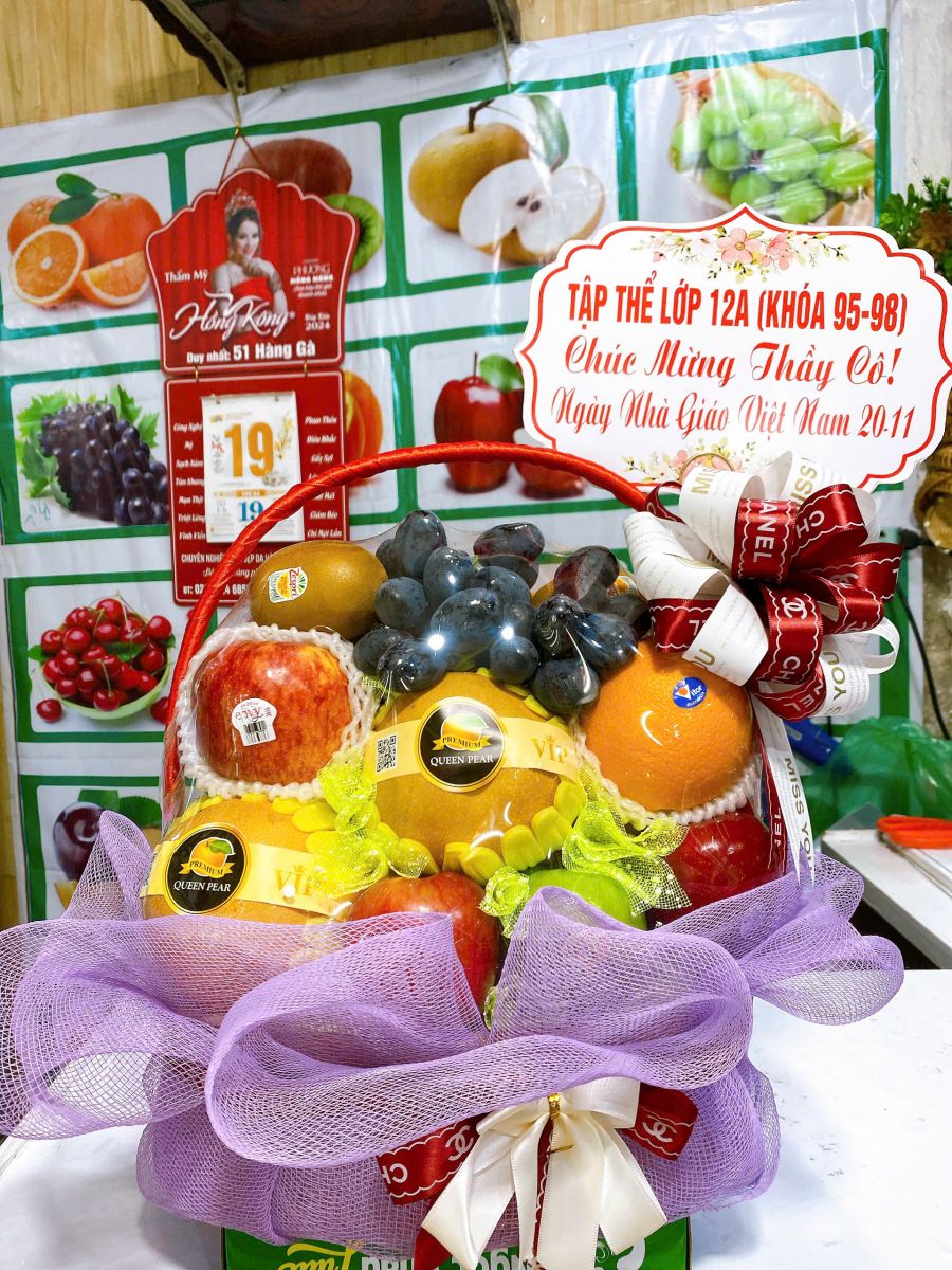Giỏ hoa quả 20/11