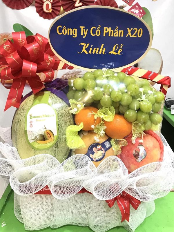 Giỏ trái cây kính viếng