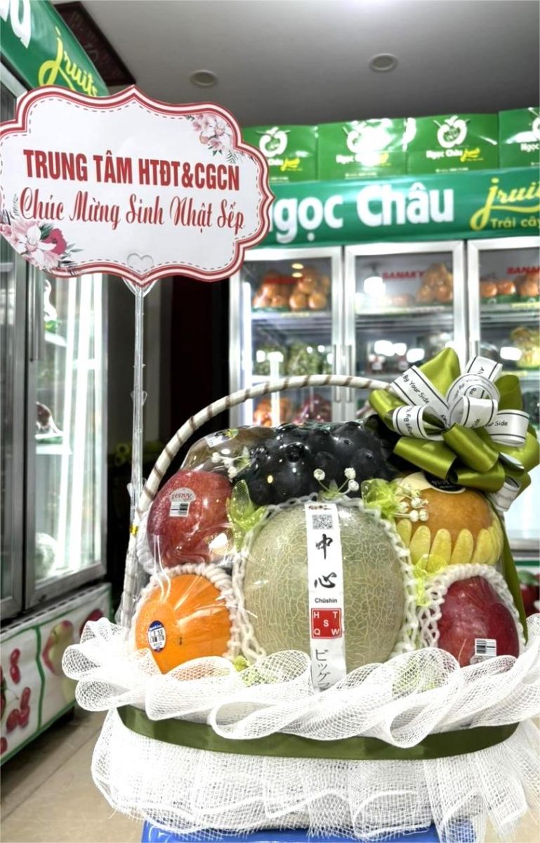 Giỏ trái cây tặng sinh nhật