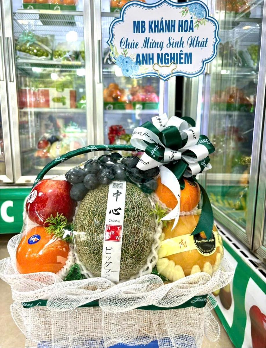 Giỏ trái cây tặng sinh nhật