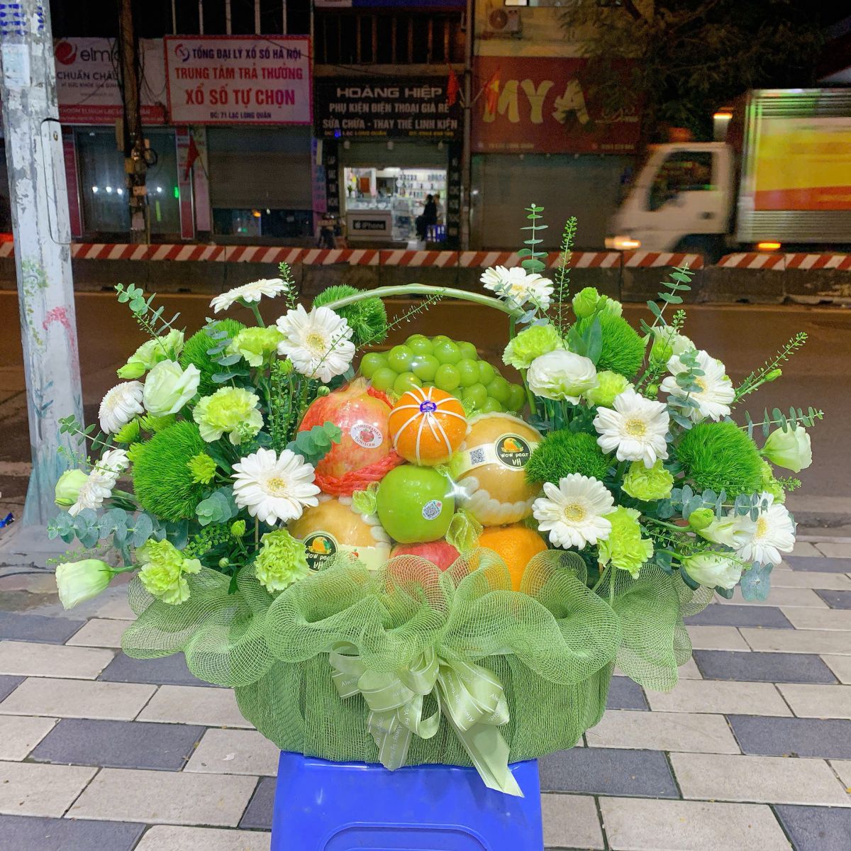 giỏ hoa quả tặng thầy cô giáo 20/11 năm 2025