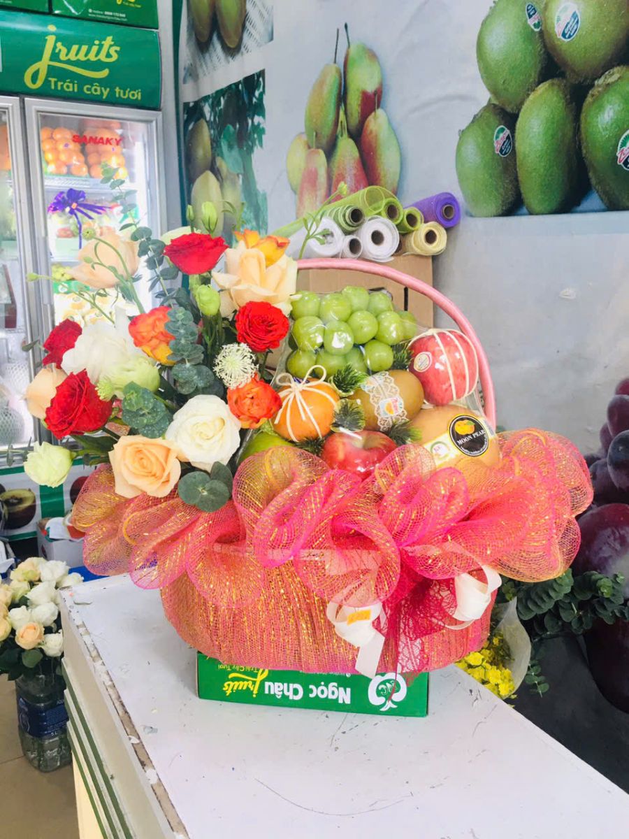 Giỏ hoa quả 20/11