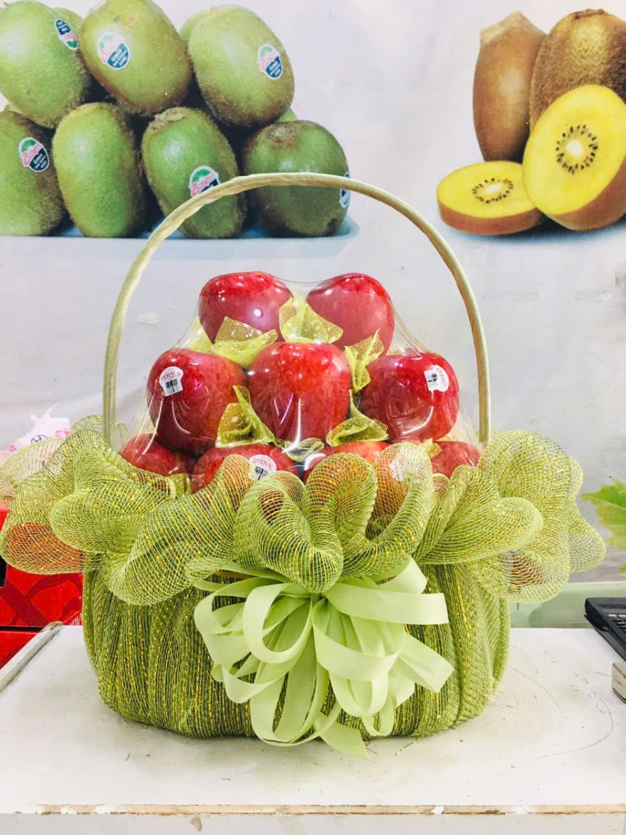Giỏ hoa quả tặng dịp cuối năm